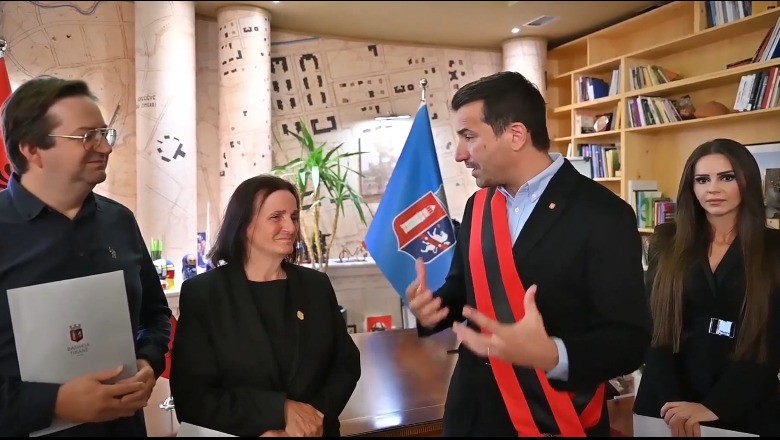 Familja Rugova merr shtetësinë shqiptare, Veliaj: Krenar për kontributin që i keni dhënë Shqipërisë dhe Kosovës