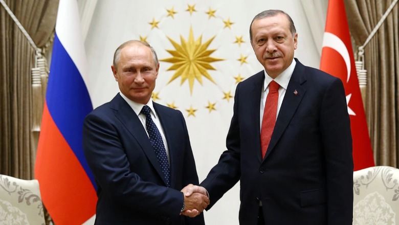 Putin drejtuar Erdoganit: Rifillimi i marrëveshjes së grurit do konsiderohet vetëm pas hetimit për sulmin me dron në Krime