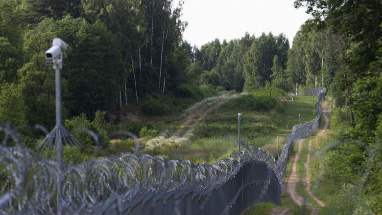 Frika se Rusia mund të inskenojë një valë migrantësh në kufi, Polonia do të ndërtojë një gardh kufitar me Kaliningradin