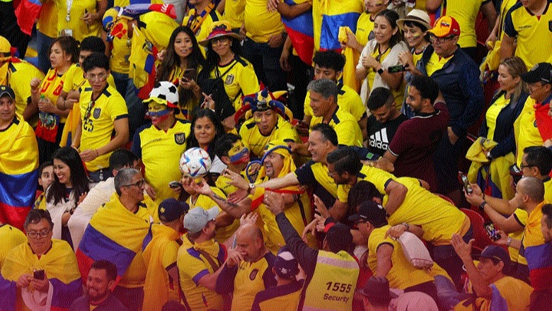 VIDEO/ 60 mijë tifozë në stadium, ultrasit e Ekuadorit ankohen në kor gjatë ndeshjes: Duam birra