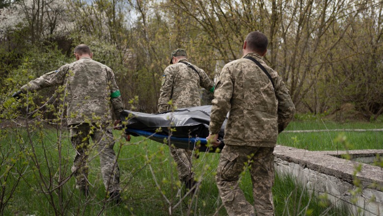Ukraina dorëzon eshtrat e 33 ushtarëve rusë