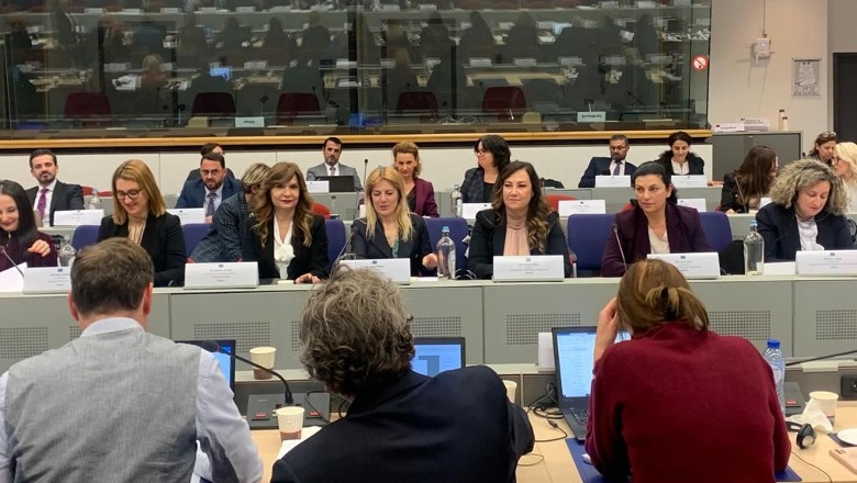 Negociatat BE-Shqipëri në Bruksel, raporton KPK: Brenda vitit mbyllet faza e parë e vettingut për 75% të prokurorëve dhe gjyqtarëve