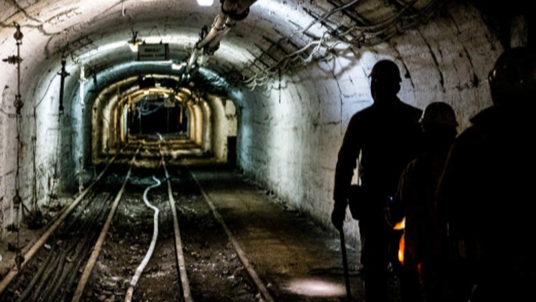 BE planifikon të sanksionojë sektorin e minierave të Rusisë