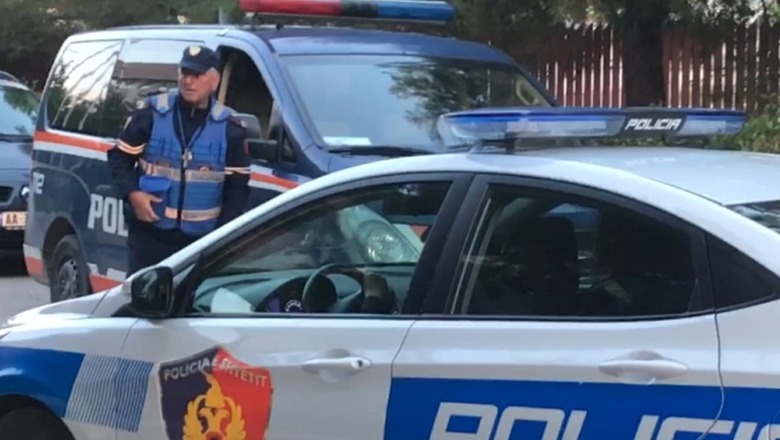 Plagosën me thikë një person gjatë një sherri në lokal, arrestohen 3 vëllezërit në Pogradec