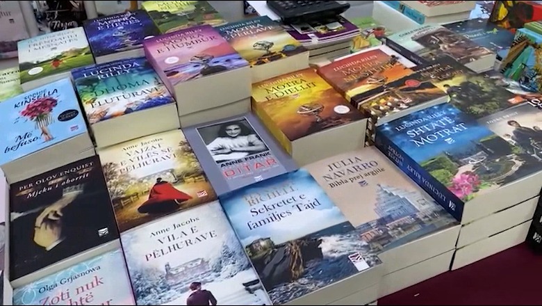 1500 tituj të rinj librash, edicioni i 9-të i panairit në Fier, organizatorja: Shpresojmë të ndërgjegjësojmë të rinjtë të lexojnë