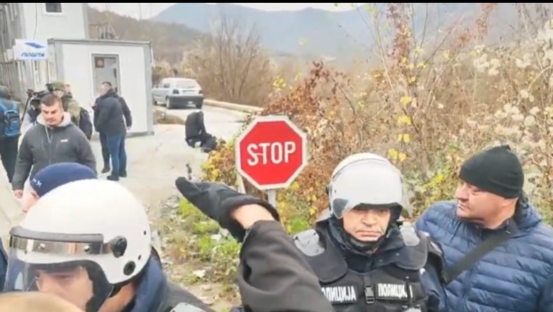 Tensionet në veri të Kosovës, përfundon protesta në anën serbe afër Jarinjës