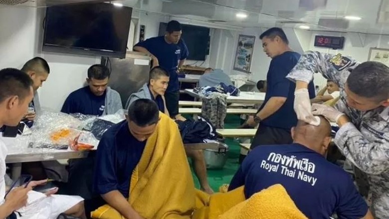 Përmbytja e anijes ushtarake në Tajlandë, dëshmia e marinarit që mbijetoi: Kam notuar 3 orë, dallgët ishin rreth tre metra të larta