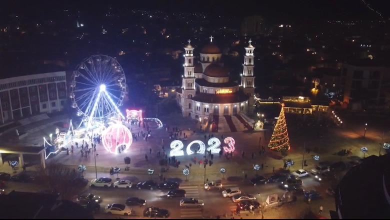 Korça ‘kryeqyteti i festave’, hotelet të pronotuara 100% për Vitin e Ri! Operatorja turistike: Rezervimet janë mbyllur para një muaji e gjysmë