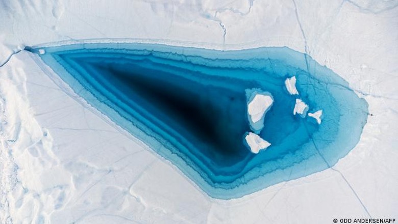 Në vitin 2100 dy të tretat e akullnajave mund të zhduken
