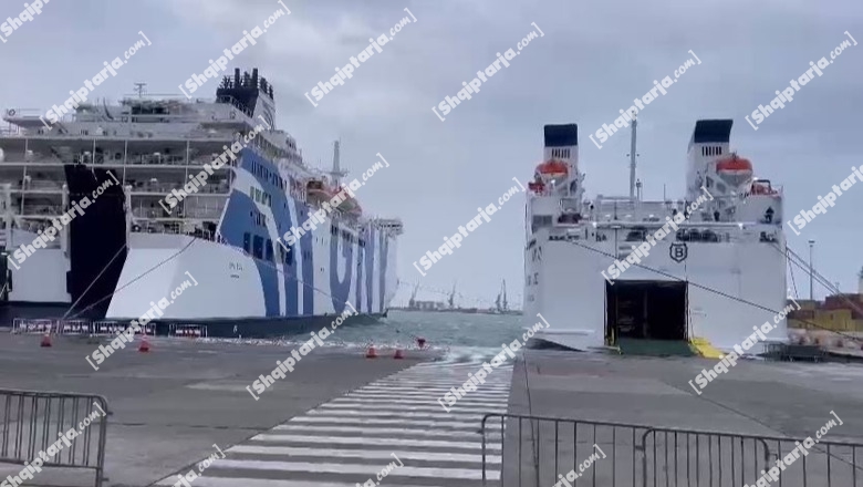 Moti i keq, anulohet lundrimi i trageteve Bari-Porti i Durrësit dhe anasjelltas! As nesër nuk niset trageti nga Ankona