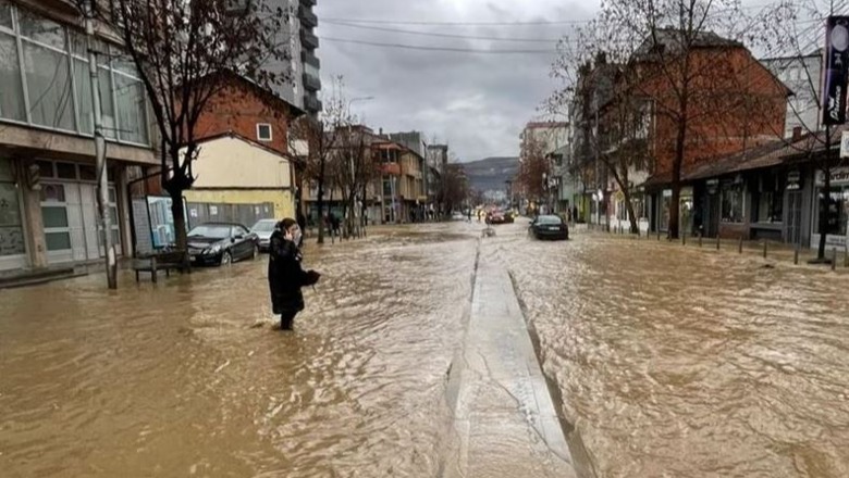 Përmbytjet në Kosovë, Balla: Lutem që jeta e çdo banori të jetë e sigurtë dhe dëmet e shkaktuar të jenë sa më të vogla