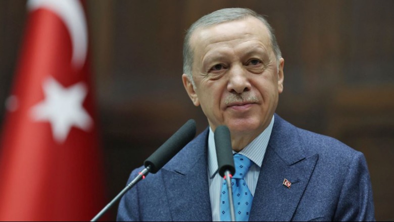 Erdogan me deklarata kërcënuese ndaj kryeministrit grek: Kujdes Mitsotakis! Nëse gabon, 'turqit e çmendur' do të vijnë