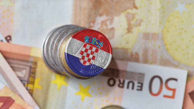 Kroacia, euro dhe një polemikë kafeje – si ka ndikuar në jetën kroate kalimi në eurozonë
