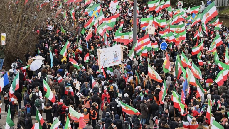 Dhuna e ushtruar ndaj protestuesve paqësorë, BE vendos sanksione të reja ndaj Iranit