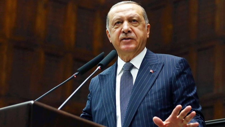 Ndikimi i pasojave të tërmeteve tek zgjedhjet në Turqi, Erdogan përballet me zemërimin e qytetarëve