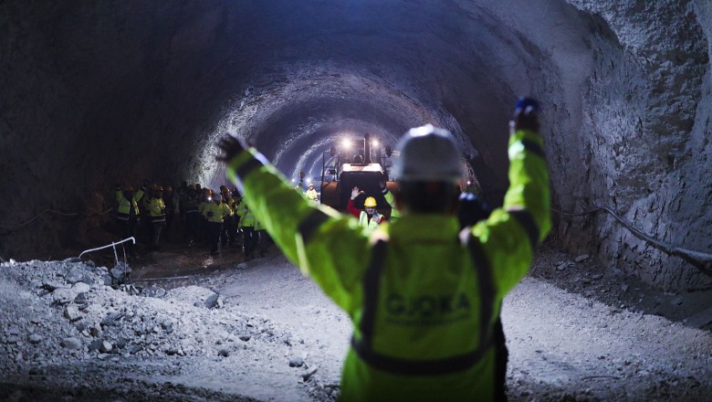 Përfundojnë gërmimet për tunelin e Llogarasë, Rama: E gjithë vepra pritet të mbyllet më 1 qershor të vitit të ardhshëm