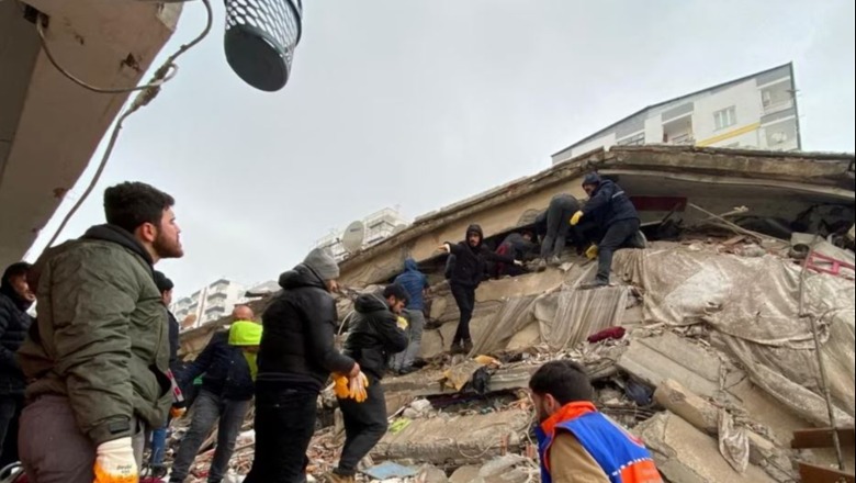 Horror në Turqi, goditet sërish me dy tërmete të fuqishme njëri pas tjetrit në qendër të vendit