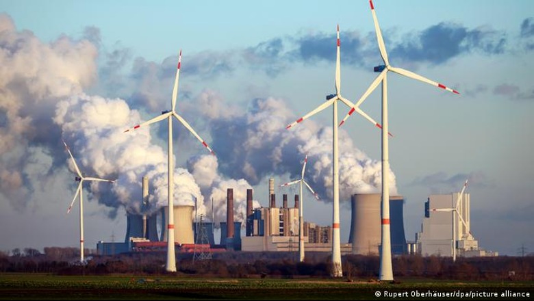 Gjermani: Scholz planifikon 'katër deri në pesë turbina me erë' në ditë