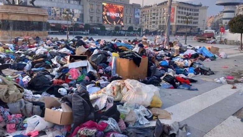 VIDEO/ E rëndë në Shkup, qytetarët dhurojnë rroba të grisura si ‘ndihmë’ për Turqinë