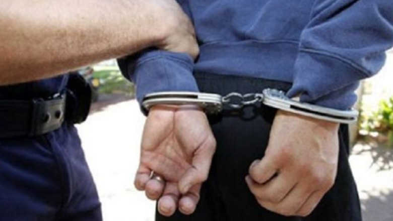 Iu gjet kokainë gjatë kontrollit fizik, arrestohet 26-vjeçari në Vlorë