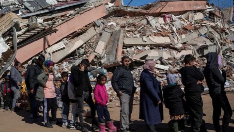 Mbi 46 mijë të vdekur nga tërmetet shkatërrimtare në Turqi dhe Siri! 3 persona shpëtohen pas 13 ditësh nën rrënoja