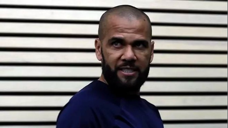 Akuzohet për sulm seksual ndaj të resë në Barcelonë, lihet në burg Dani Alves! Gjykata: Mund të tentojë arratisjen