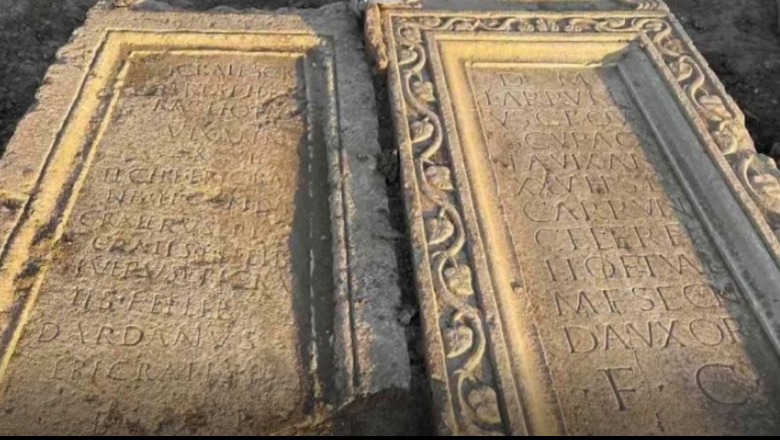 FOTO /Dëshmi se vendasit e quanin veten dardanë, e vendin Shkup deri në fund të antikitetit' , debati për pllakën me mbishkrime të rralla të zbuluar në Karposh