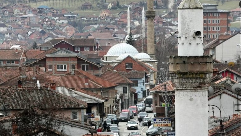 Katër fëmijë humbën jetën nga zjarri, ditë zie në Novi Pazar të Serbisë, flamujt ulen në gjysmë shtizë