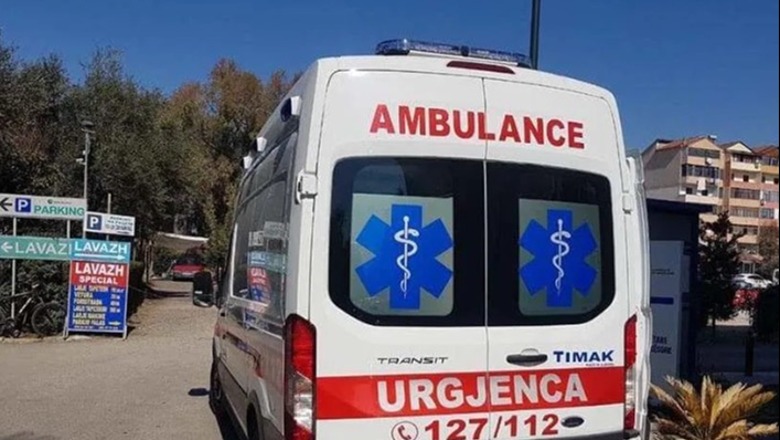 Aksident në Vlorë, përplasen dy makina! Dy të plagosur, ambulanca niset drejt vendngjarjes