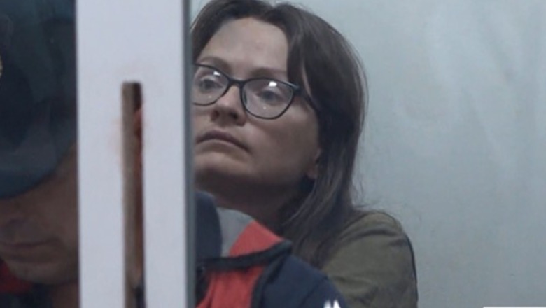 U arrestua pasi u fut në uzinën e Gramshit, 33-vjeçarja ruse kërkon azil politik në Shqipëri: Nëse ekstradohem më rrezikohet jeta nga Putin