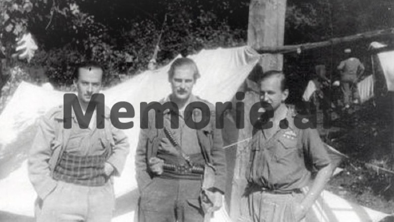 Gjenerali britanik që erdhi në Shqipëri gjatë Luftës: Pse Churchill përkrahu partizanët e Enver Hoxhës
