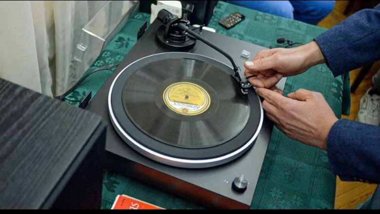 Për herë të parë që nga viti 1987, pllakat e gramafonit shiten më shumë sesa CD-të
