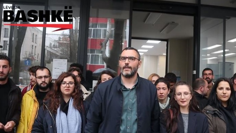 Surprizoi si forcë e tretë në Tiranë, Arlind Qori: Po të kisha mundësi do u puthja duart votuesve, ne jemi rrezja e shpresës në këtë zymtësi politike