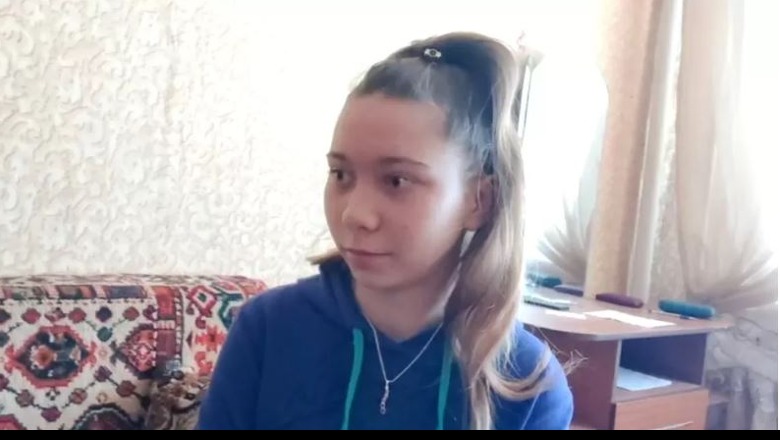 Lufta në Ukrainë, si vizatimi i një fëmije rus i rrezikon burgun babait të saj! 12-vjeçarja kërkoi ndaljen e bombave