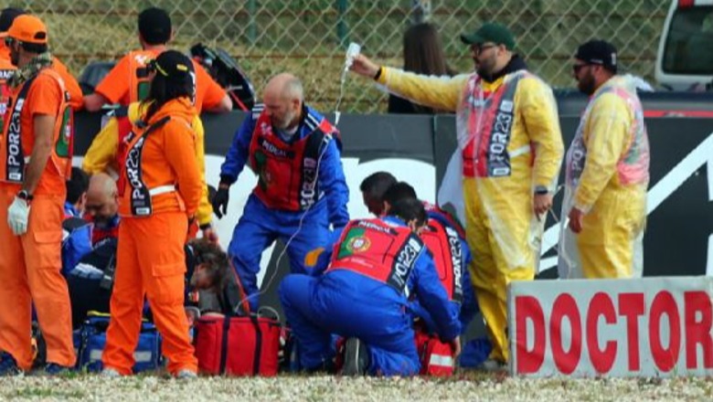 VIDEO/ E frikshme në MotoGP, piloti përplaset dhunshëm dhe përfundon me dëmtime të rënda në spital