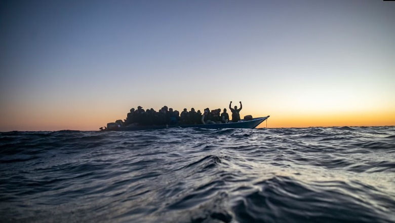 Të paktën 29 emigrantë afrikanë mbyten në Mesdhe pasi dy varka u fundosën pranë Tunizisë! Vetëm në 4 ditët e fundit 5 varka të mbytura, 80 janë ndaluar
