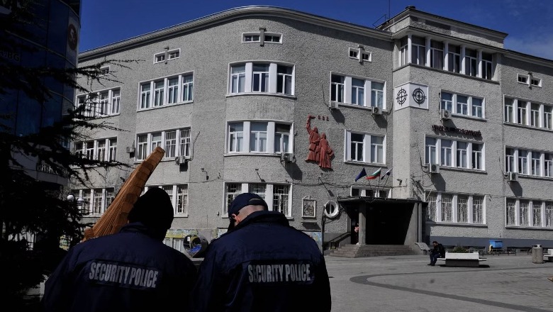 Kërcënimet me bomba në shkollat bullgare, Sofja dyshon se Moska është e përfshirë