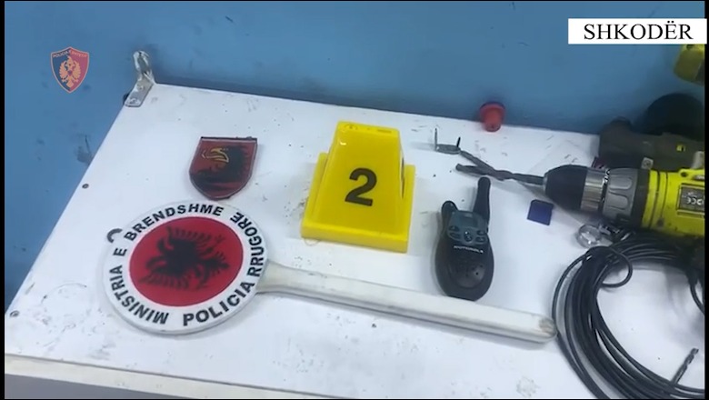 VIDEO/ Monitoronte lëvizjet e policisë përmes radios, arrestohet 52-vjeçari që shtirej si në Shkodër! I pajisur edhe me armë zjarri