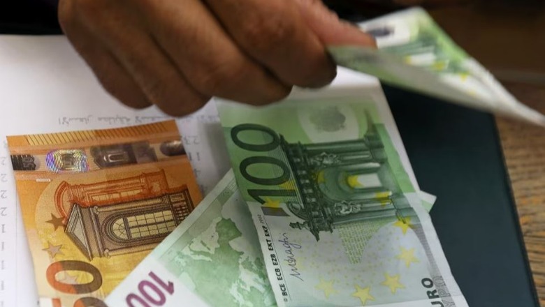 Rënia e euros po amortizon kostot e borxhit të jashtëm, 6 mln euro kursim në 3-mujorin e parë