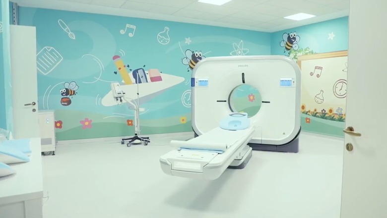 Spitali pediatrik në QSUT pajiset me aparatura të reja, Ministrja: Do rrisë cilësinë e shërbimeve