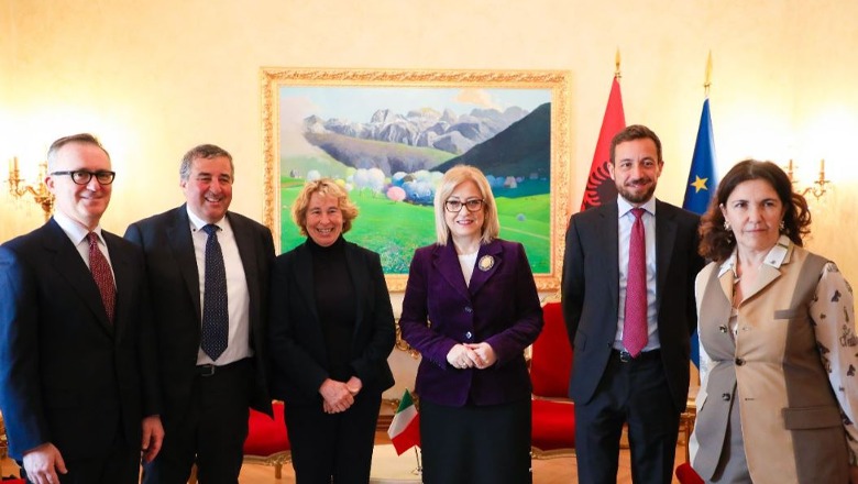 Nikolla pret Kryetaren e Komisionit të Jashtëm dhe Mbrojtjes të Senatit të Italisë: Shqipëria, lider për bashkëpunimin, integrimin dhe paqen në rajon