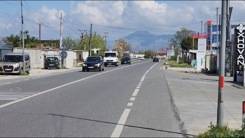 Rruga Shkodër-Hani i Hotit, njollë e zezë aksidentesh! Aksi jashtë vëmendjes së ARRSH, mungon sinjalistika, ndriçimi dhe mbikalimet