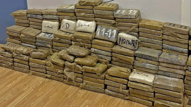 ‘Goditet’ klani i drogës nga Amerika Latine, sekuestrohen 100 kg kokainë në portin e Selanikut! 9 të arrestuar, konfiskohen 100 mijë €