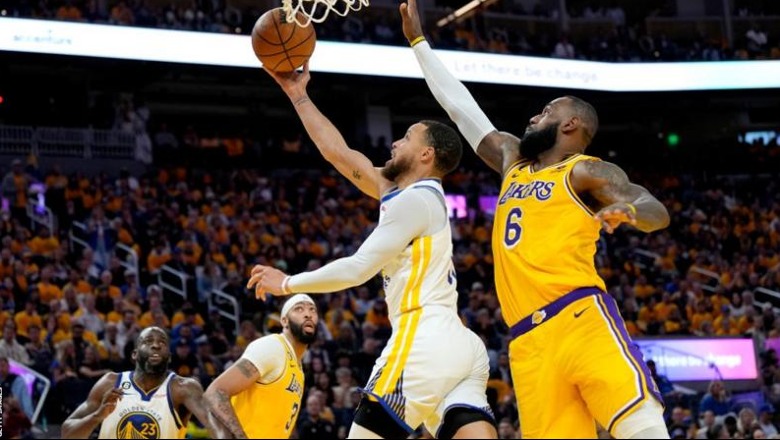 NBA/ Kampionët në fuqi mbajnë hapur kualifikimin, Golden State mposhtin Lakers! Knicks fitojnë me Heat