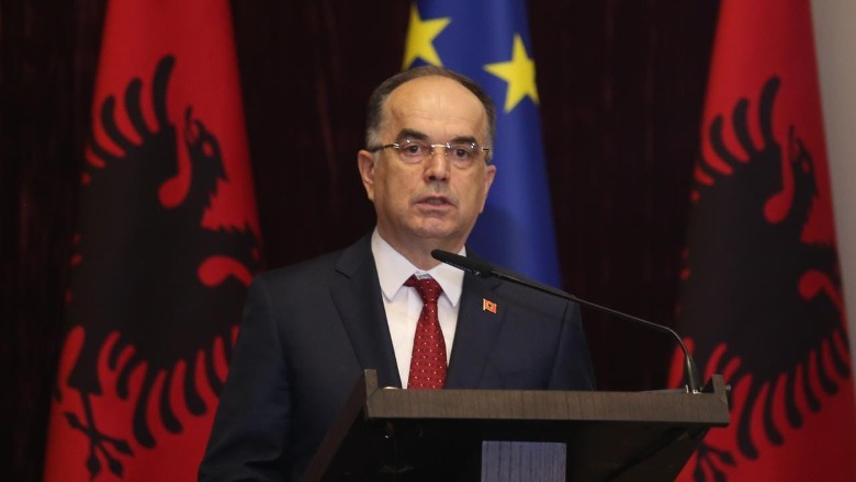 Presidenti Begaj vizitë zyrtare në Azerbajxhan! Në fokus të takimeve: Bashkёpunimi dypalёsh dhe ndërtimi i një rrjeti modern i gazifikimit në Shqipëri