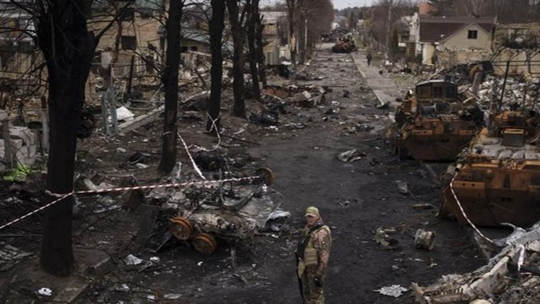Lufta në Ukrainë/ Shpërthime të forta në Kiev, alarm në të gjithë vendin! Franca dhe Britania e Madhe do të trajnojnë pilotët ukrainas