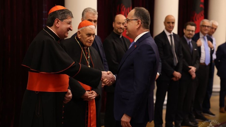 Begaj takohet me Kryeipeshkvin e Firences dhe Kardinalin Giuseppe Betori: Marrëdhëniet mes Shqipërisë e Vatikanit të shkëlqyera