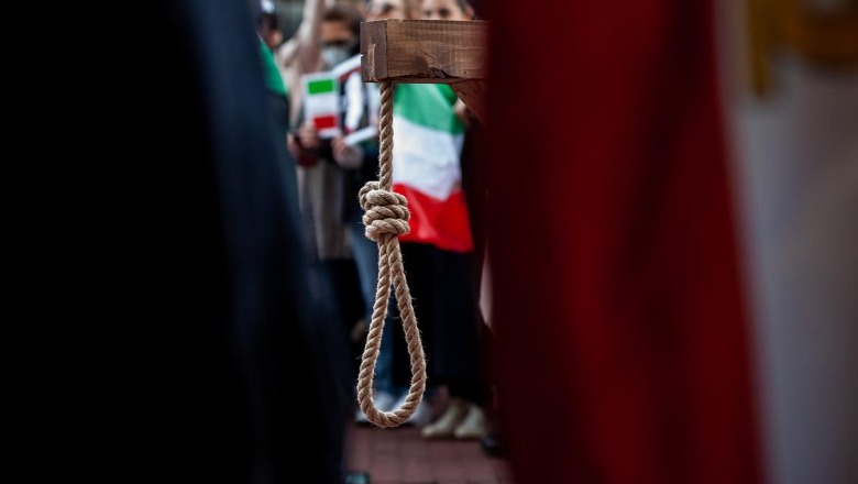 Të tjera ekzekutime në Iran: Armiq ndaj Zotit! Del audiopërgjimi: Policia më detyroi të pranoj se kisha kryer vrajse