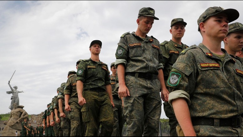 Rusia ndryshon ligjin ushtarak, rekrutët në ushtri duhet të dorëzojnë pasaportat e tyre