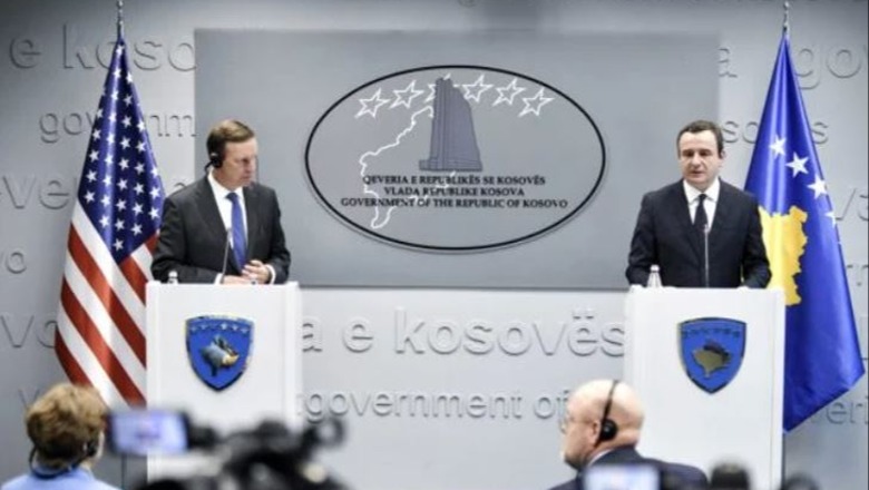 Përplasjet në veri të Kosovës, senatori amerikan: Jam i befasuar, Kurti të ndalë menjëherë provokimin